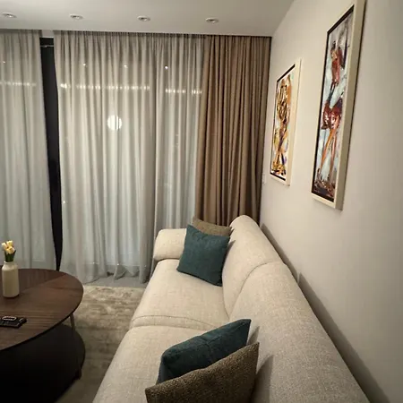 빌라 Garden Hill Na Tari 미트로박