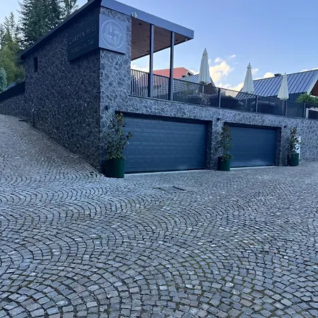 Garden Hill Na Tari 미트로박