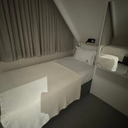 Garden Hill Na Tari *