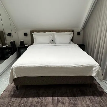 Garden Hill Na Tari * 미트로박