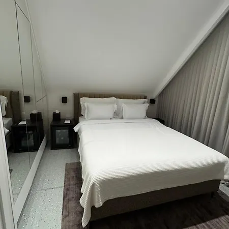 빌라 Garden Hill Na Tari 미트로박