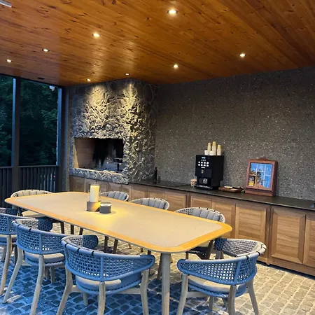 Garden Hill Na Tari 미트로박