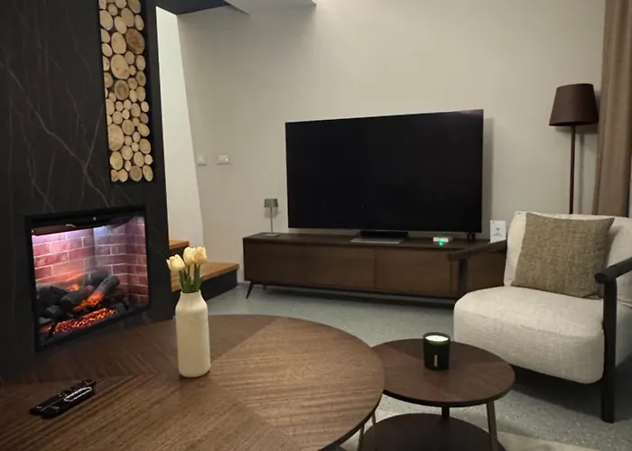 别墅 Garden Hill Na Tari 米特洛瓦克