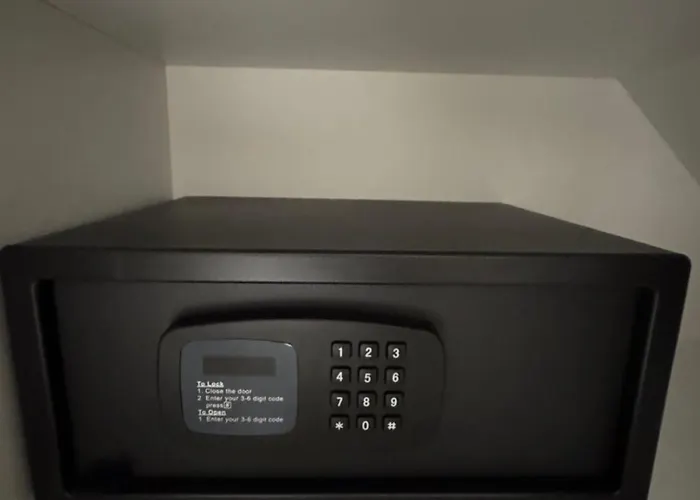 Garden Hill Na Tari * 米特洛瓦克