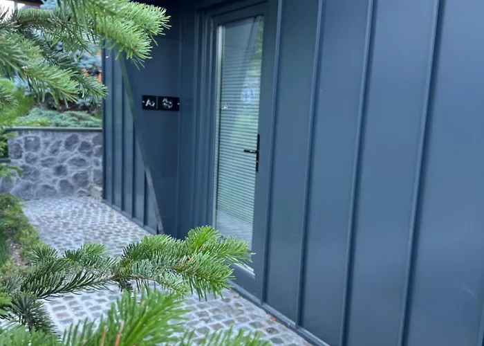 Garden Hill Na Tari * 米特洛瓦克