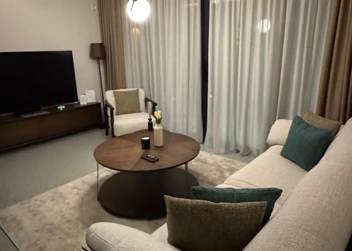 Garden Hill Na Tari *